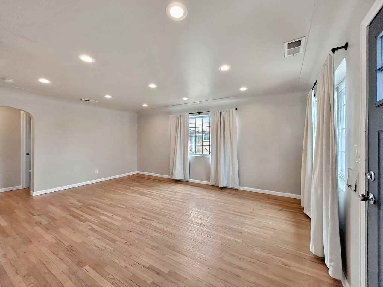 1314 Wolff St - Photo 3 of 24