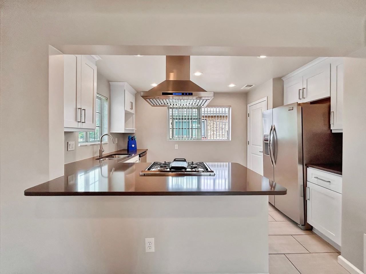 1314 Wolff St - Photo 7 of 24