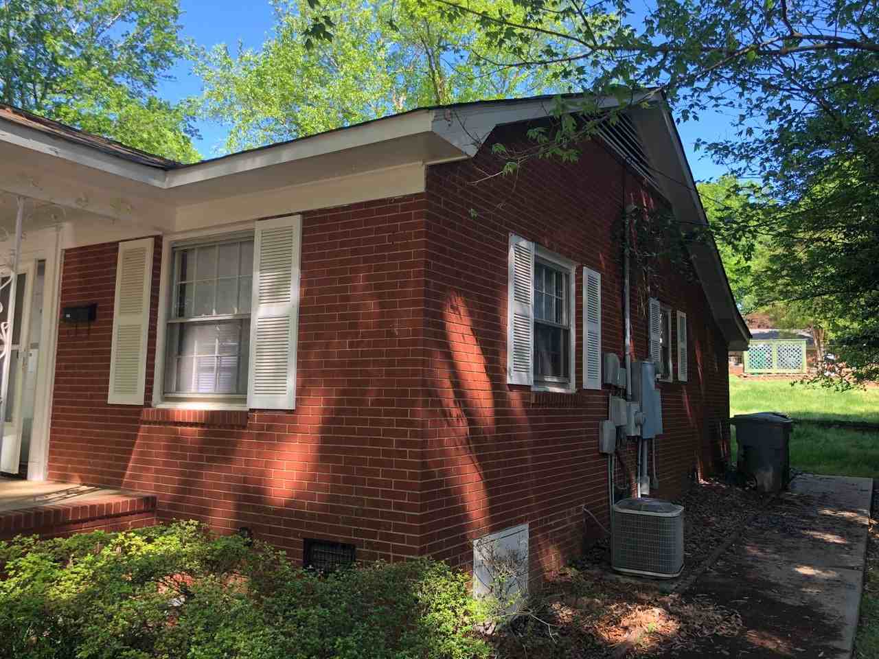 1401 Byerly Ct - Photo 3 of 32