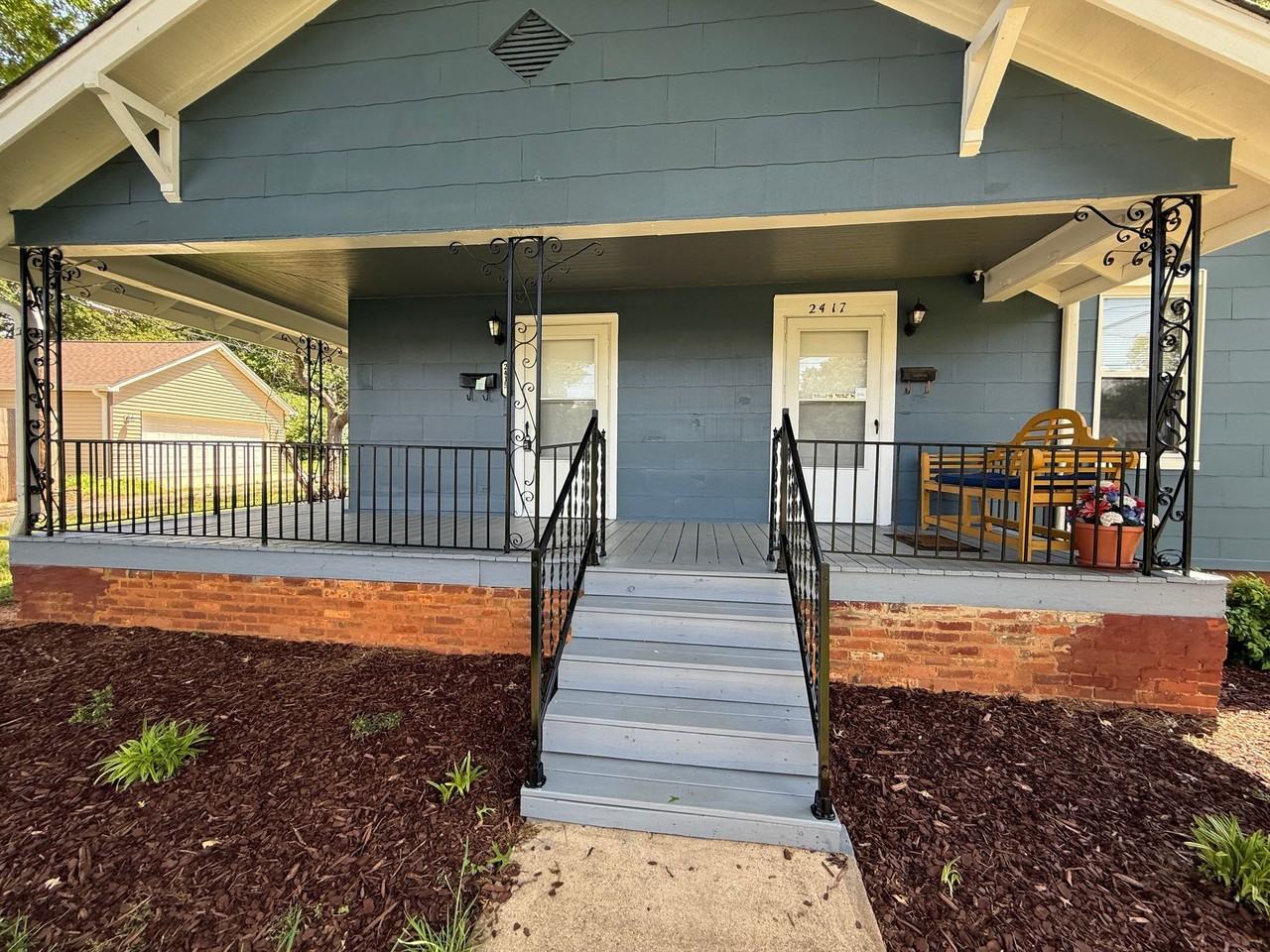 2415 Stockton St - Photo 3 of 22