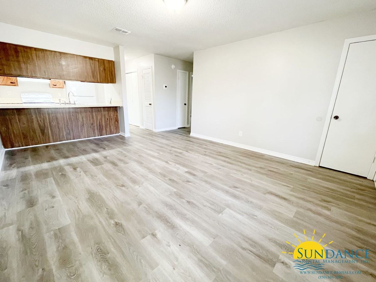 518 Landview St Apt B - Photo 2 of 9