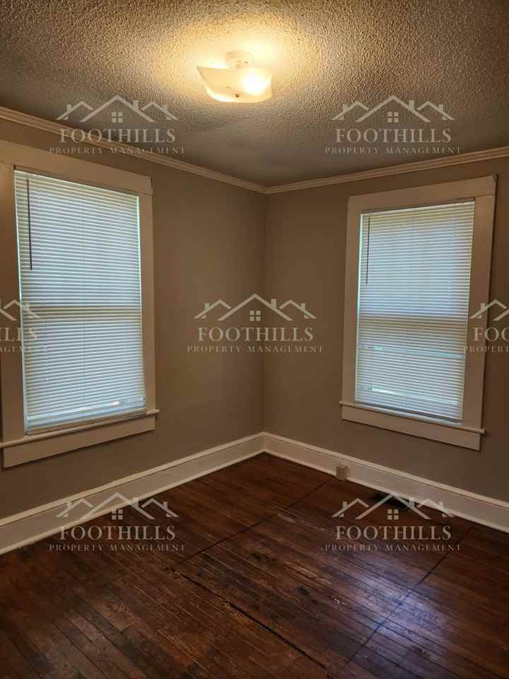 105 Woodrow St - Photo 3 of 15