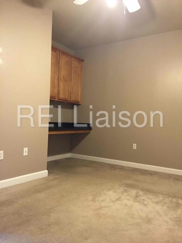 2616 Mcknight Crossing Ct - Photo 2 of 6