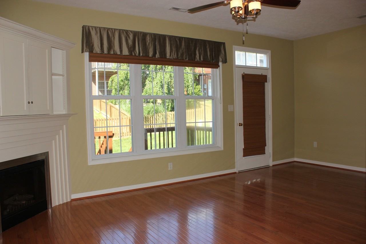2948 Crystal Spring Ln - Photo 5 of 25