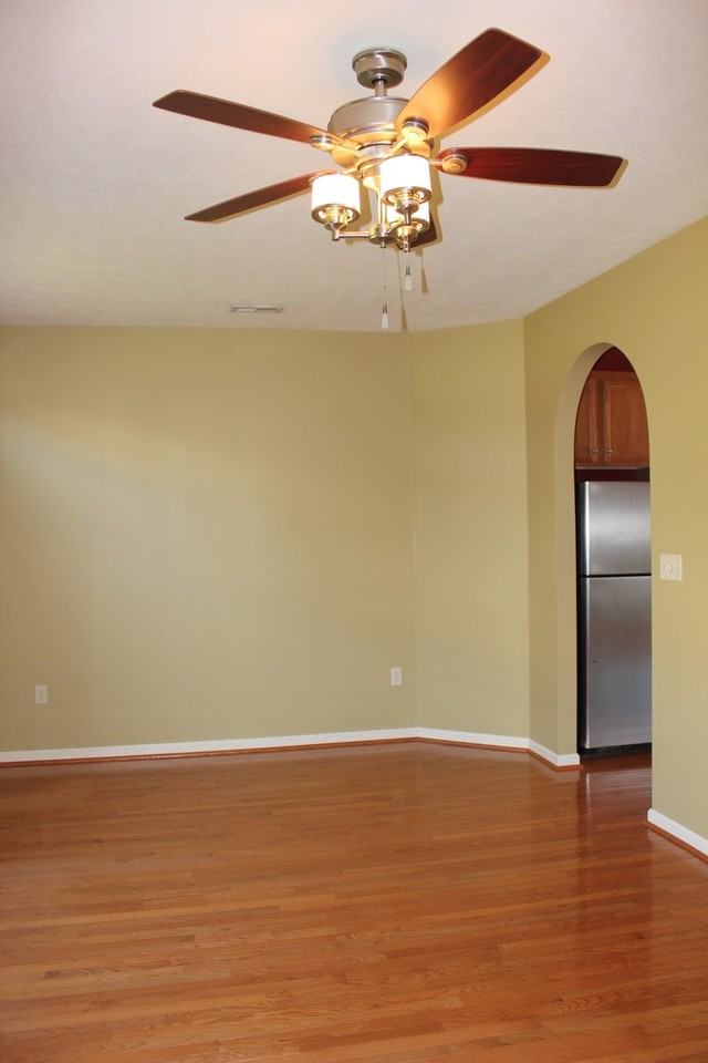 2948 Crystal Spring Ln - Photo 6 of 25