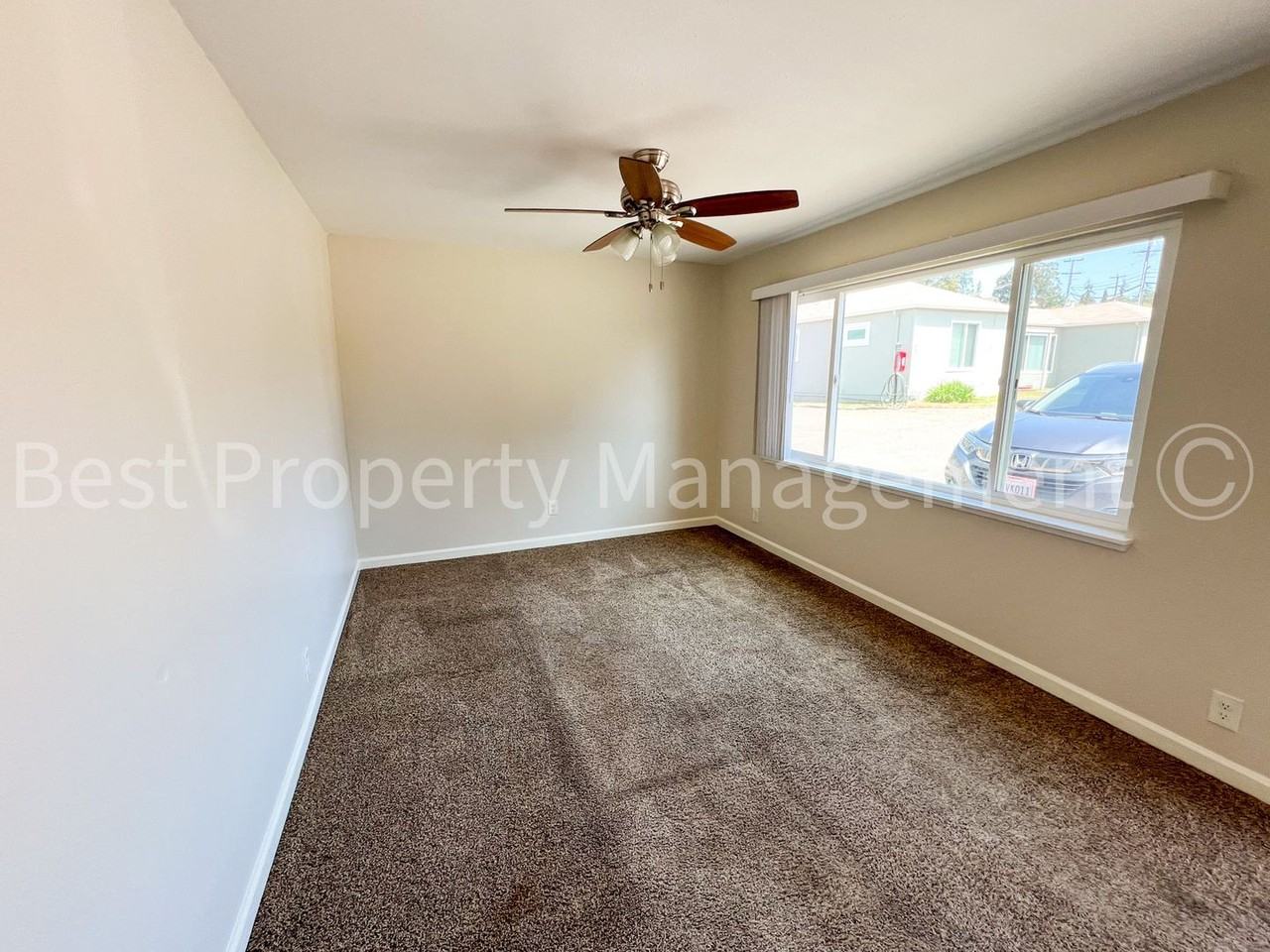 4906 Jensen Rd - Photo 2 of 22