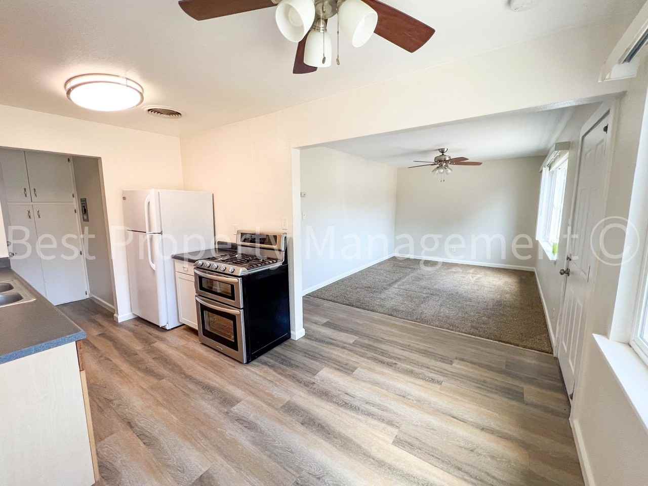 4906 Jensen Rd - Photo 5 of 22