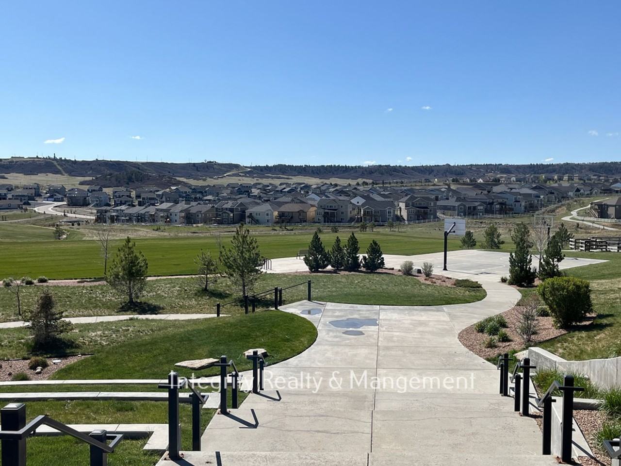 3455 Cade Ct - Photo 5 of 34