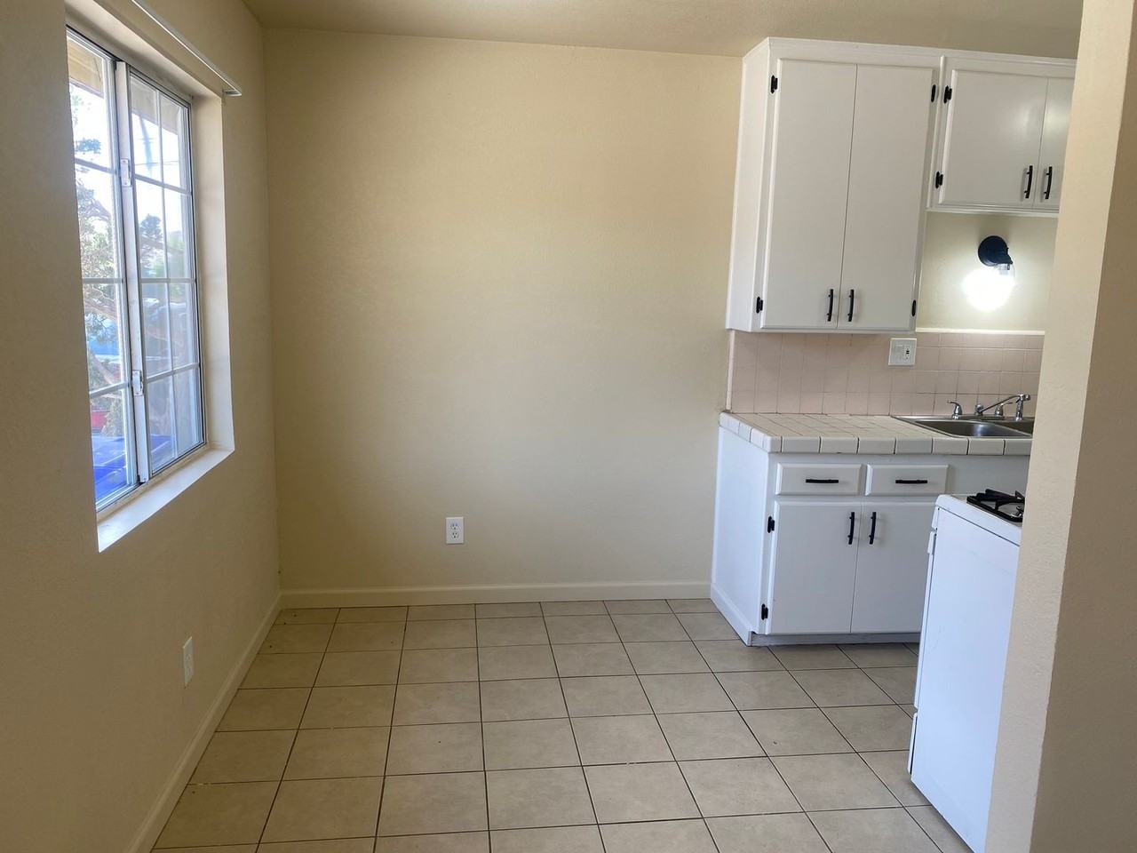 15466 3rd St #15468 - Photo 3 of 11