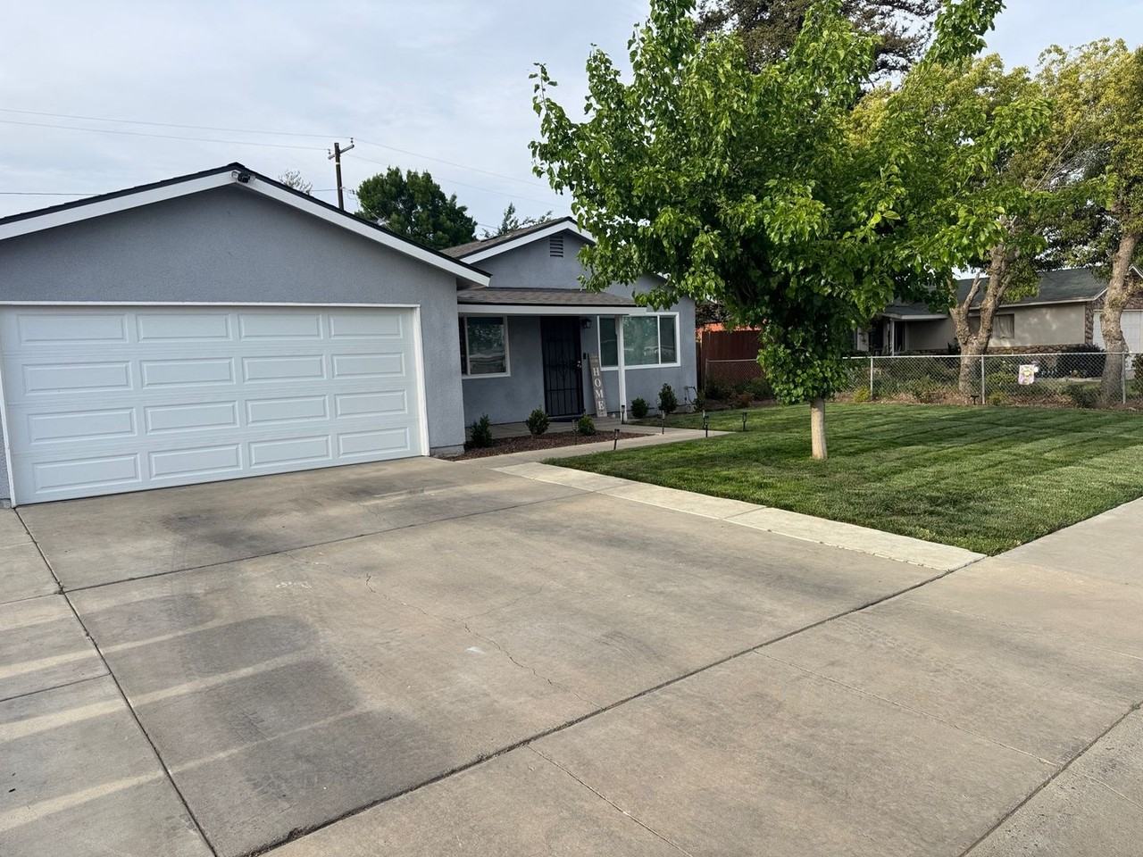 1722 W Merritt Ave - Photo 3 of 11