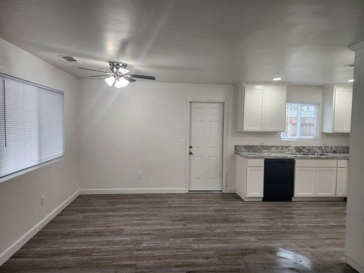 1722 W Merritt Ave - Photo 7 of 11