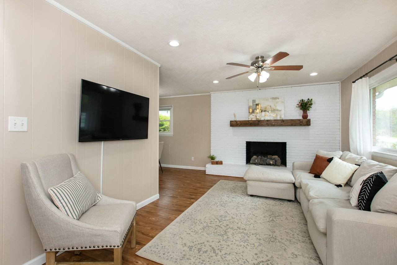 106 Caubleville Dr - Photo 5 of 36