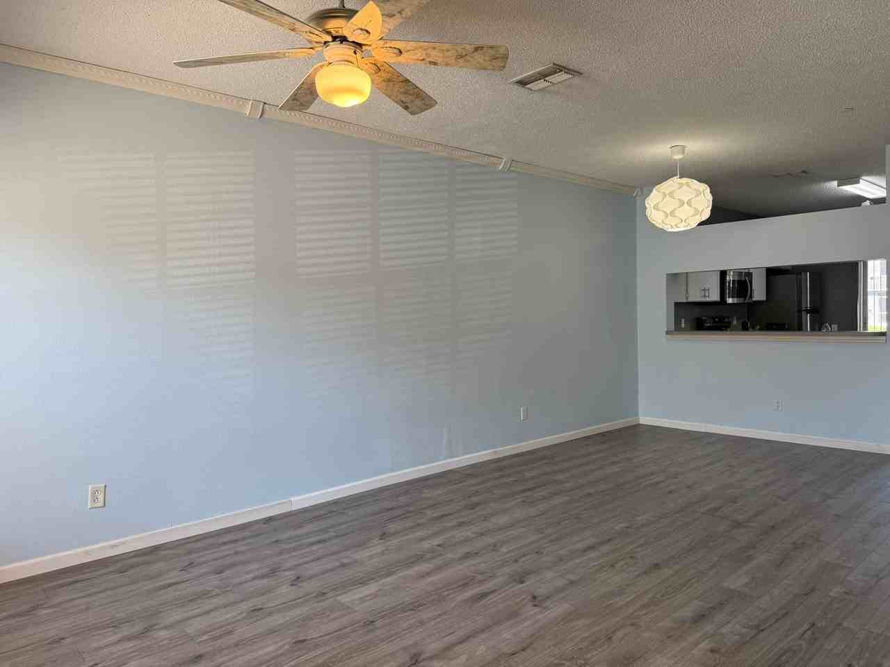 412 Countryside Key Blvd - Photo 2 of 19