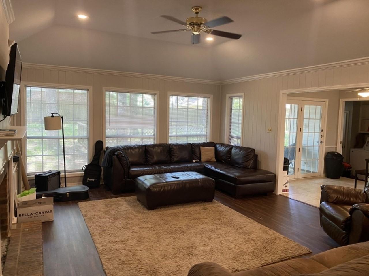 3930 Timberwood Dr - Photo 2 of 8