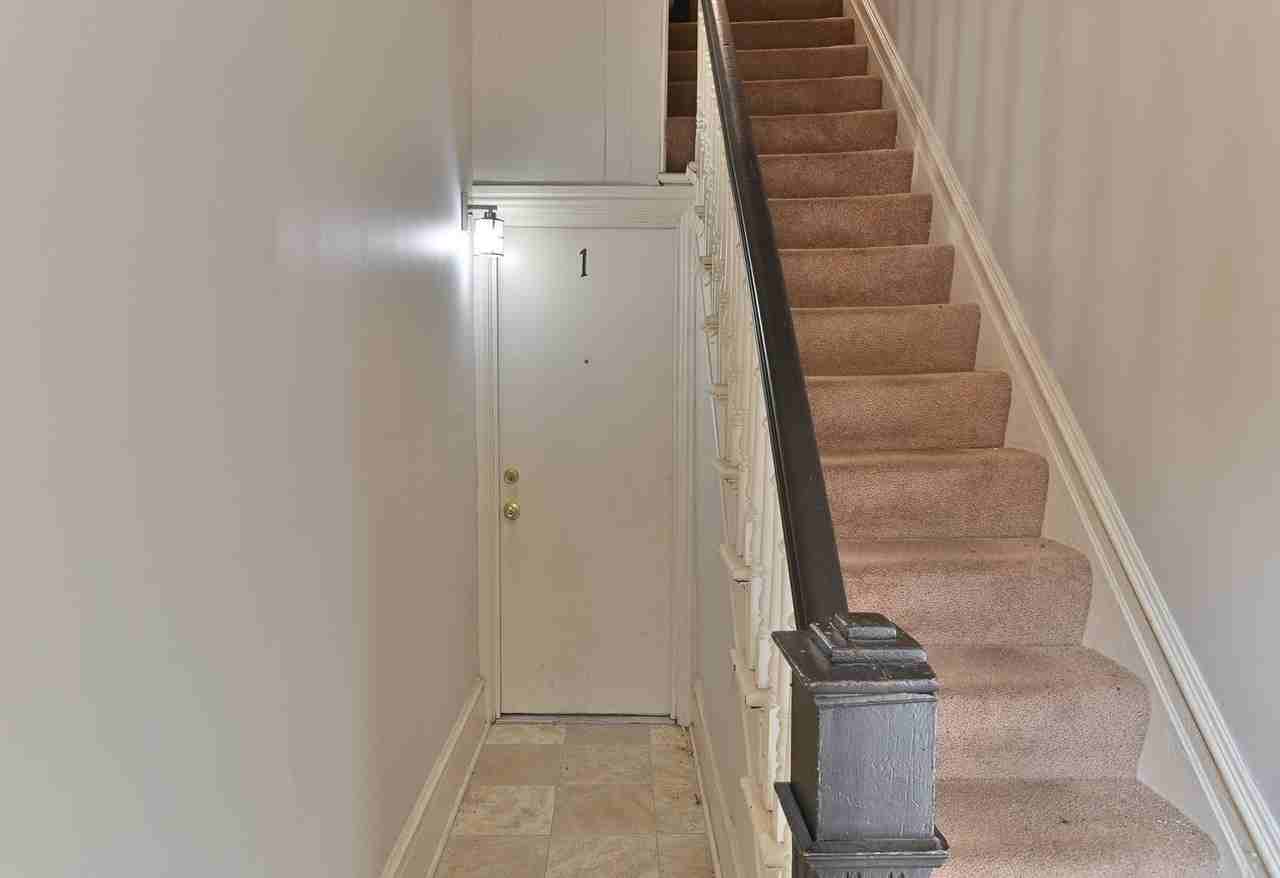 1816 Green St - Photo 5 of 19