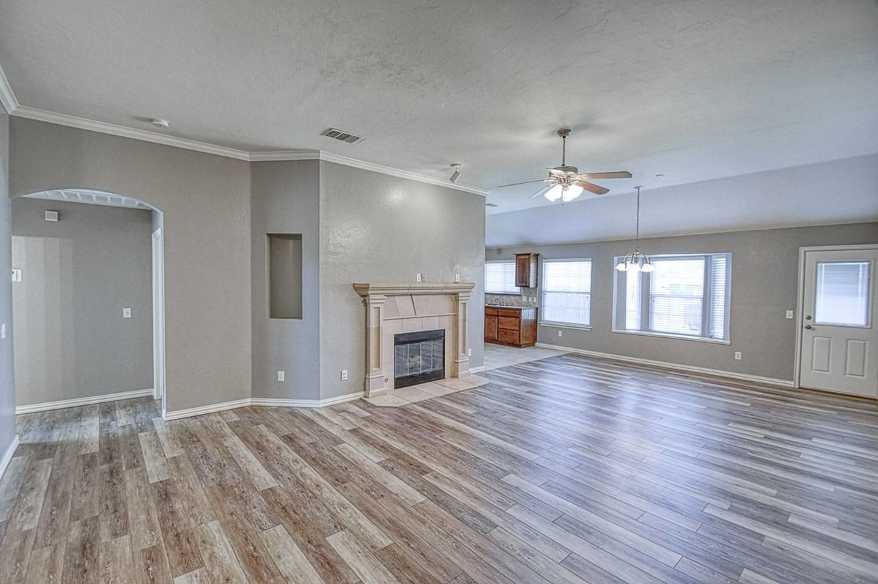 925 Eagle Cliff Dr - Photo 6 of 23