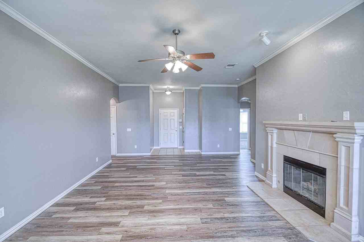925 Eagle Cliff Dr - Photo 7 of 23
