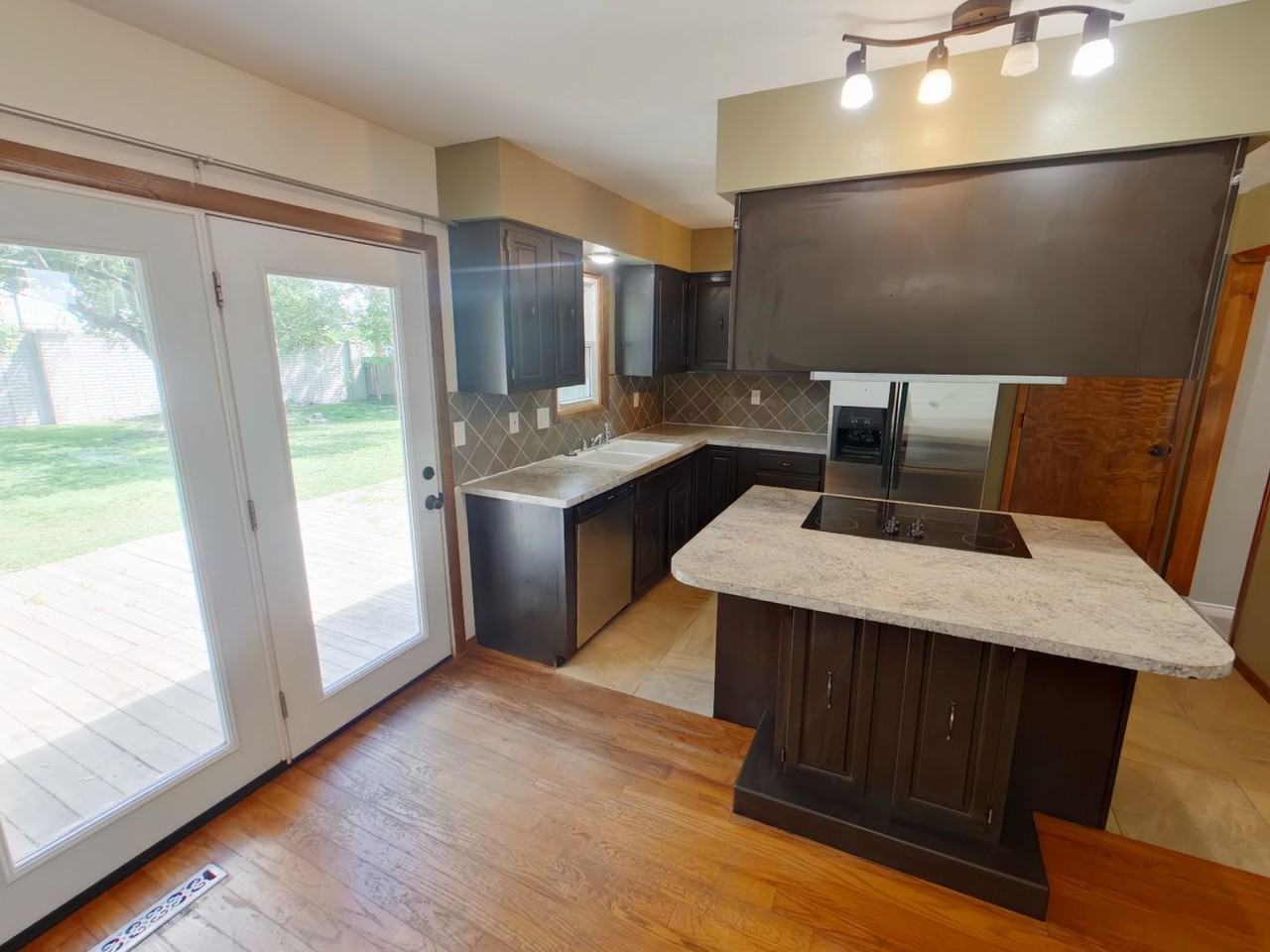 108 Aaron Dr - Photo 7 of 22