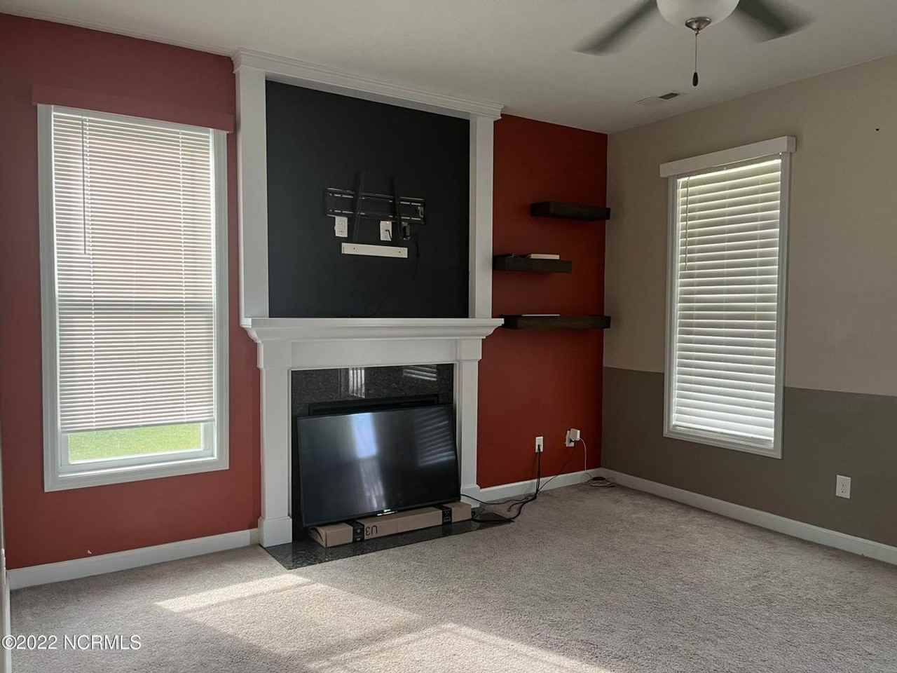 221 Dairyfarm Rd - Photo 3 of 20