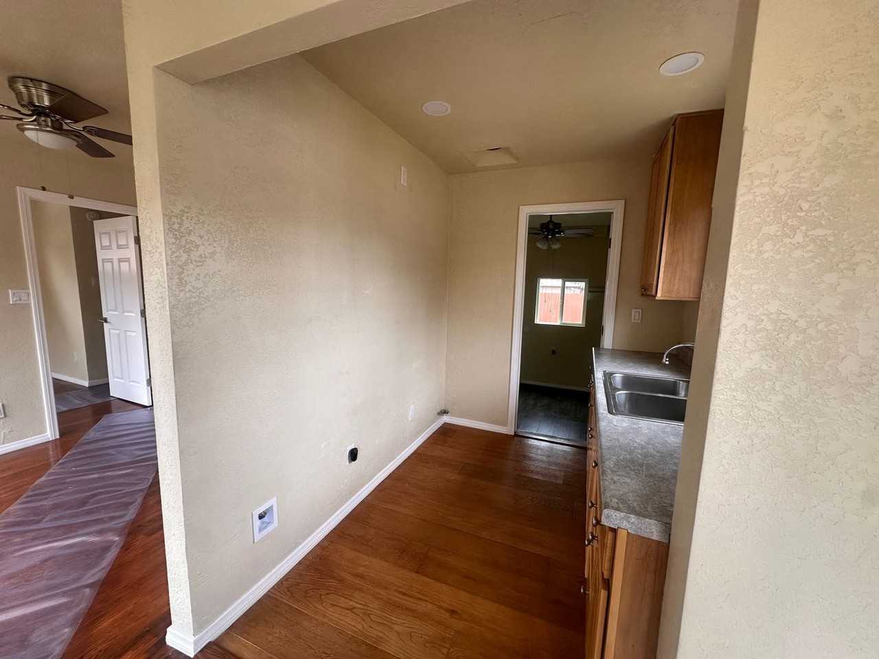 110 Norton Ave - Photo 2 of 23