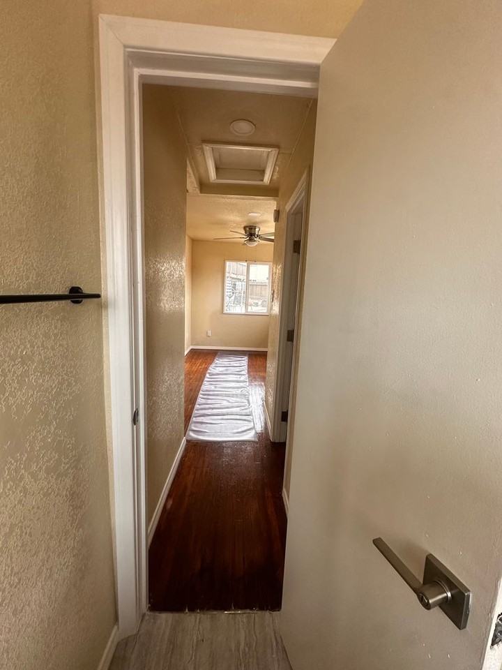 110 Norton Ave - Photo 5 of 23