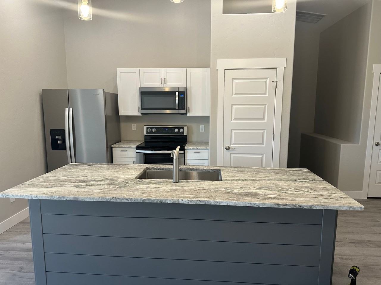 585 N Grand Falls Ct #C - Photo 3 of 15