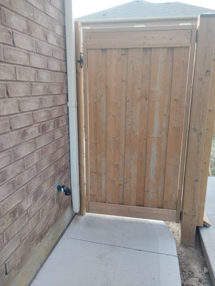 106 Benhurst Crescent - Photo 3 of 18