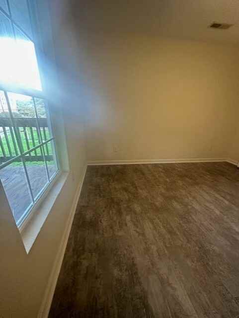 207 Carter St #C - Photo 6 of 8