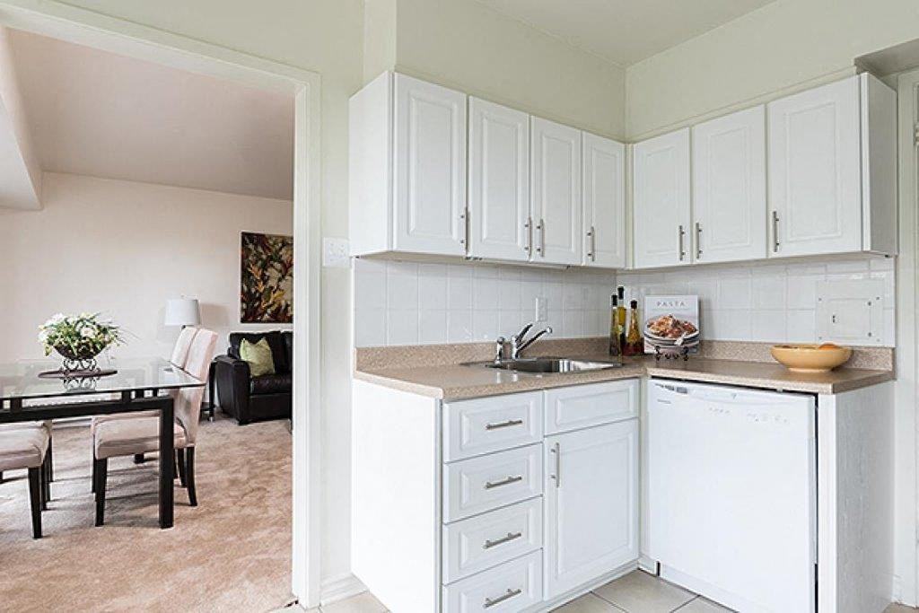 Juliana Apartments - Photo 5 of 14