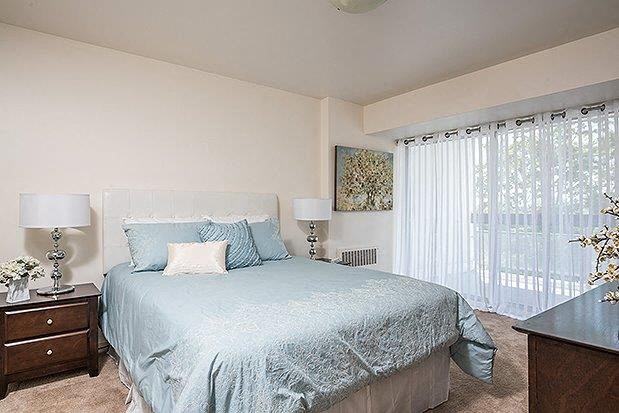 Juliana Apartments - Photo 7 of 14