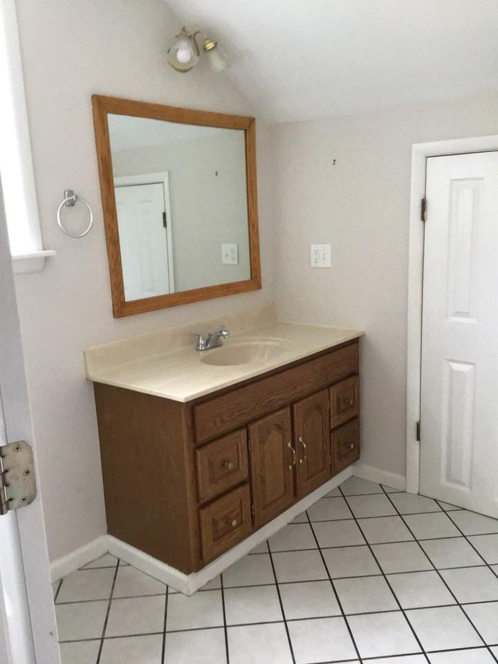 114 Homewood Ave - Photo 2 of 12