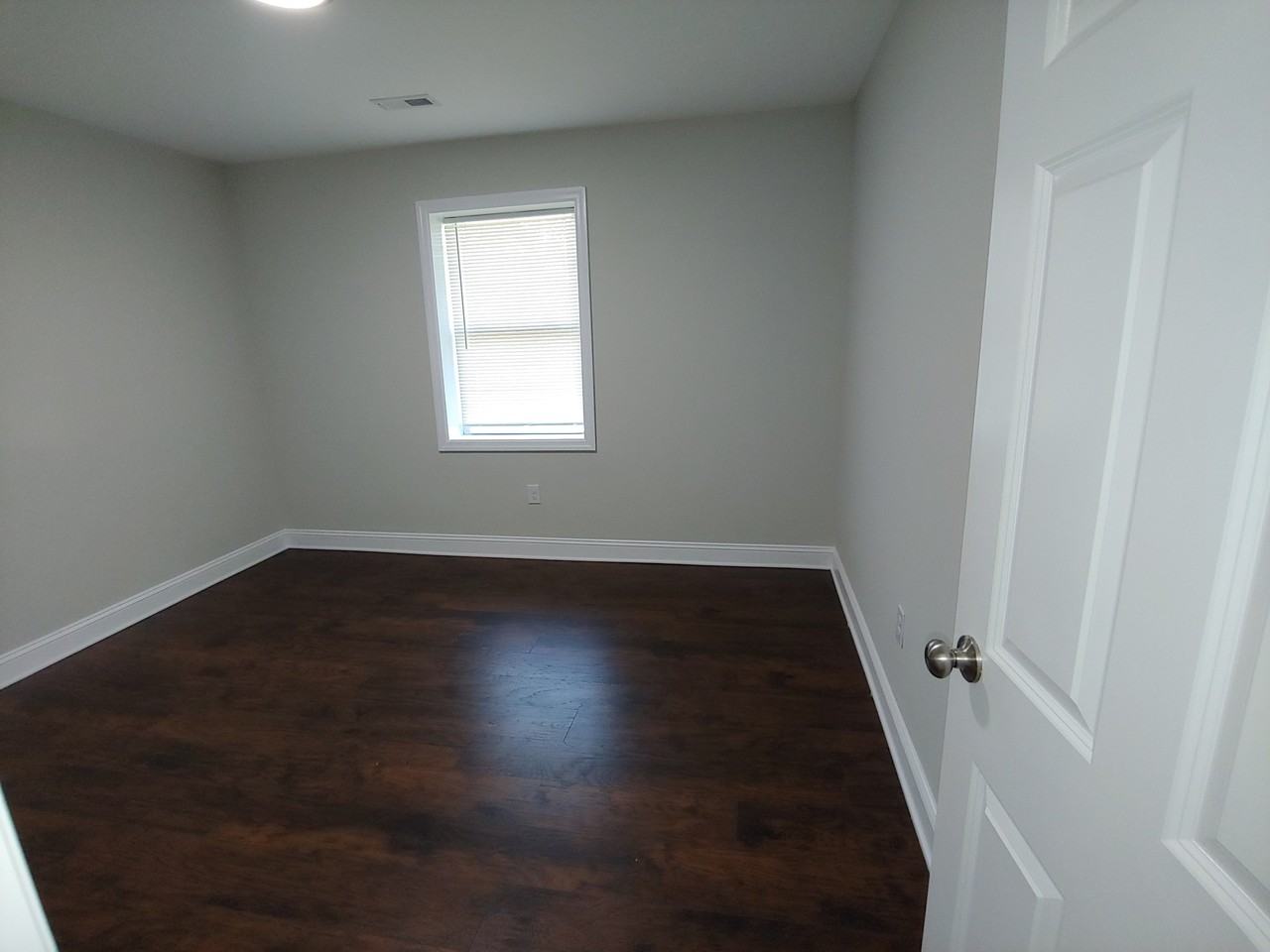 118 Jessup St - Photo 3 of 9