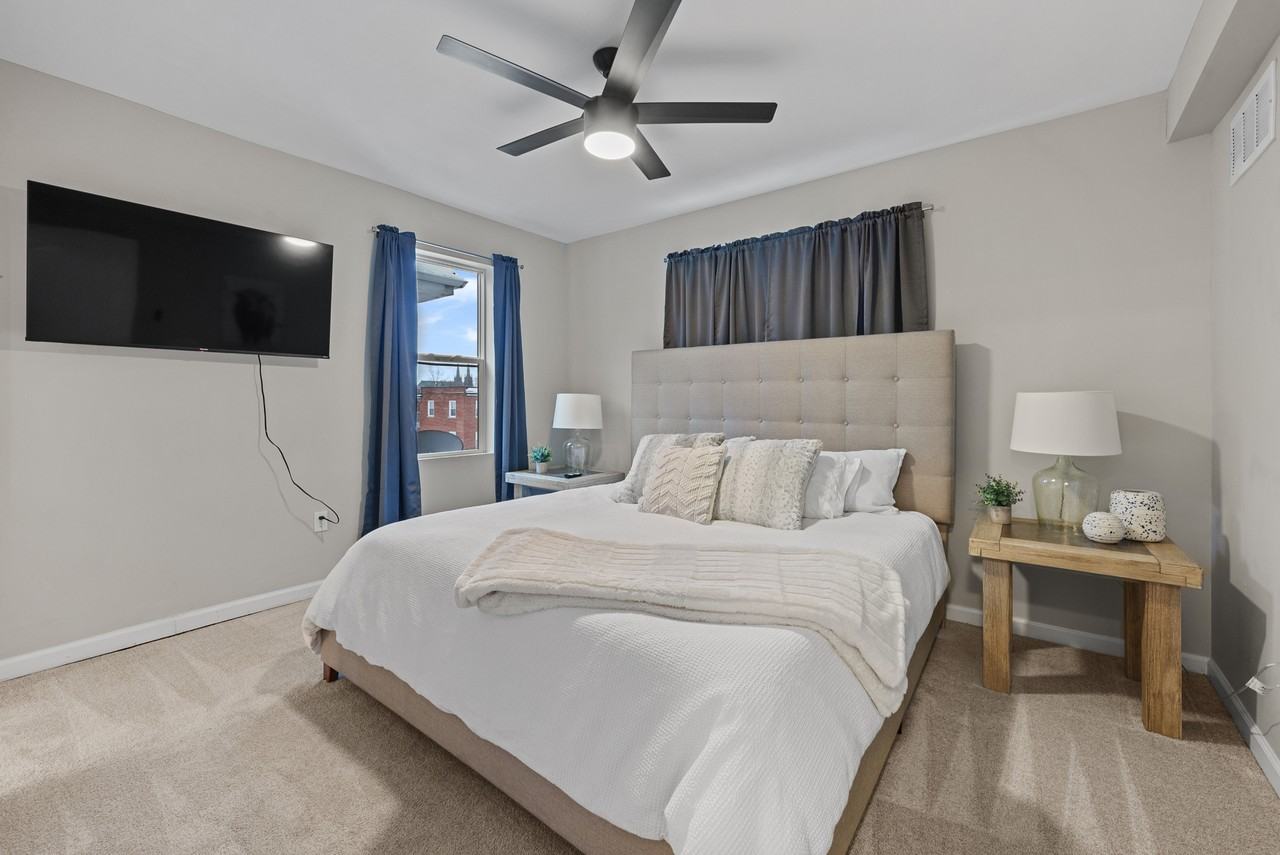 536 Oakwood Ave #536 - Photo 2 of 36