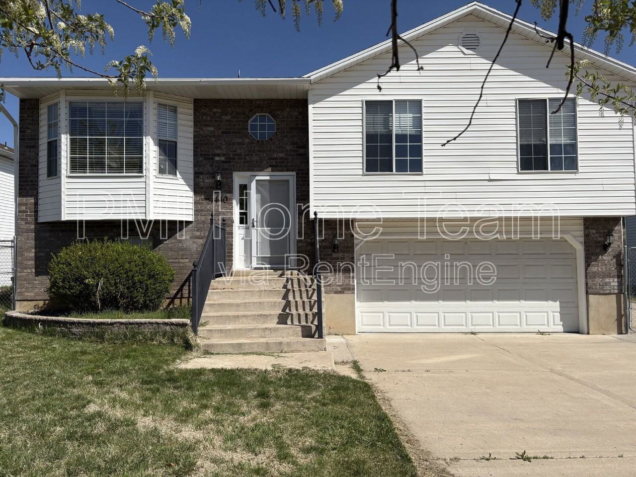 4440 S 2750 W - Photo 2 of 36