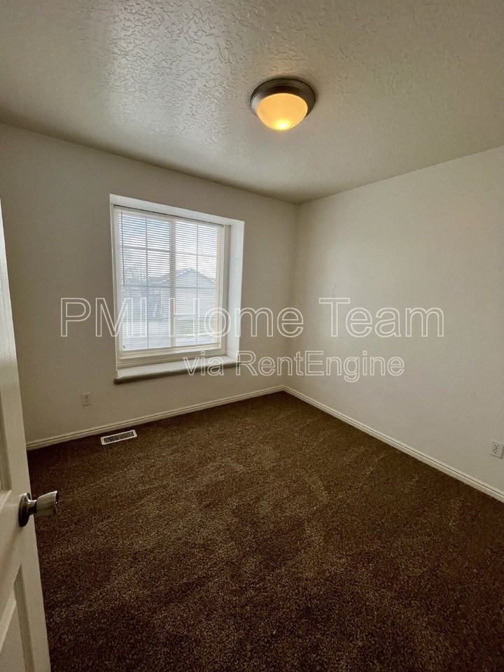 1222 N Willard Peak Dr - Photo 6 of 19