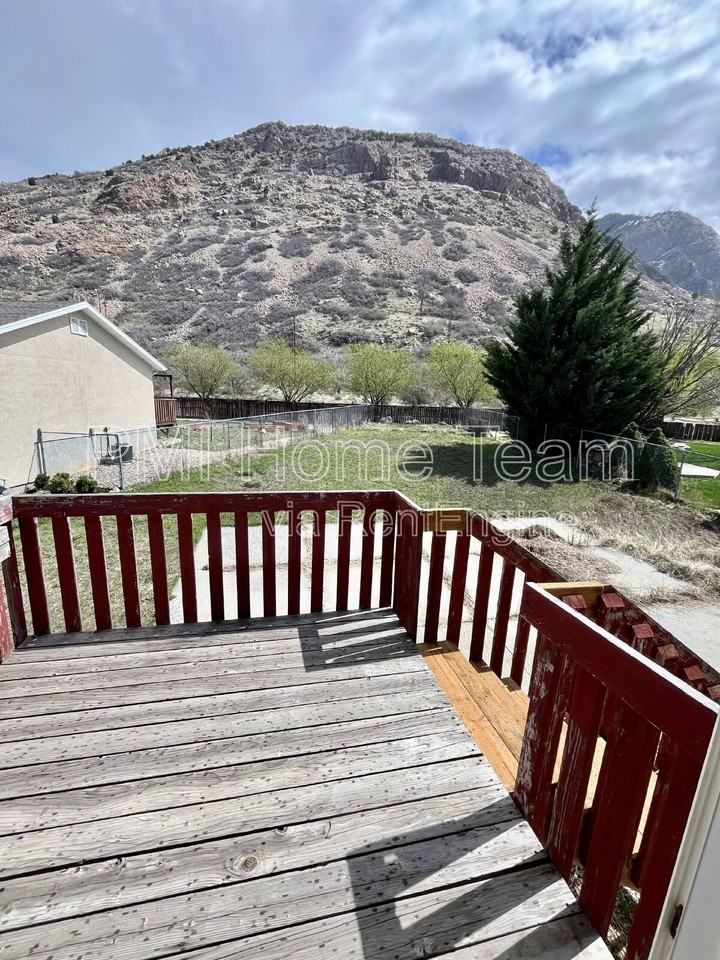 1222 N Willard Peak Dr - Photo 2 of 22