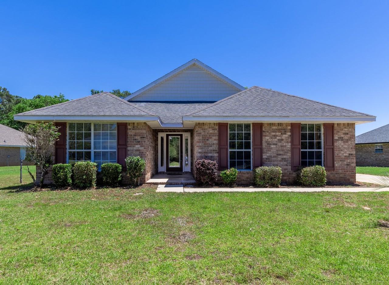 1476 W Fairway Dr