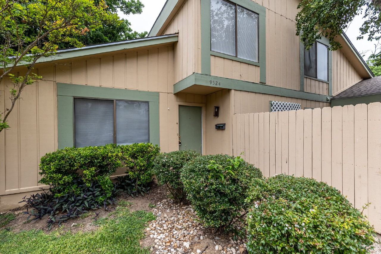 9524 Quail Village Ln - Photo 3 of 28