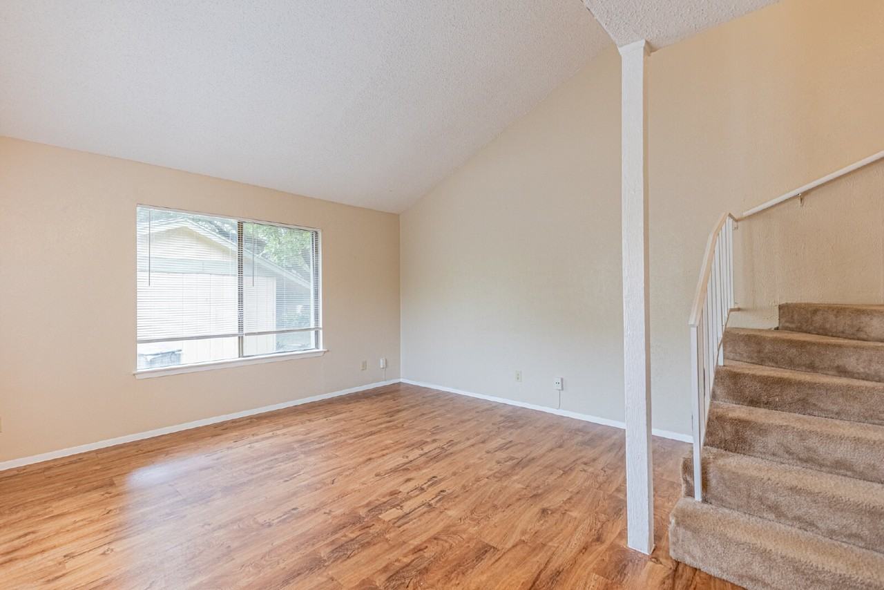 9524 Quail Village Ln - Photo 5 of 28