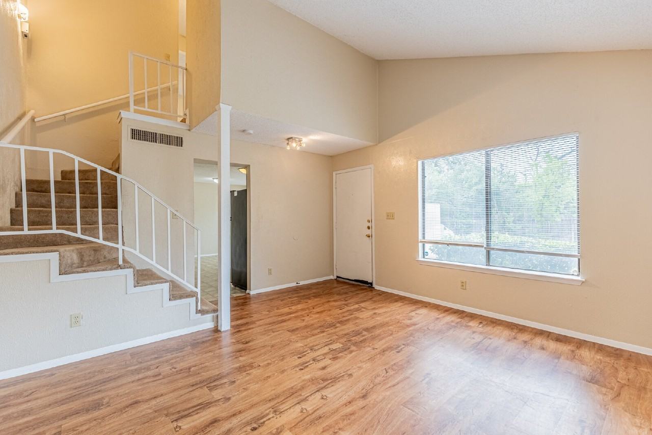 9524 Quail Village Ln - Photo 7 of 28