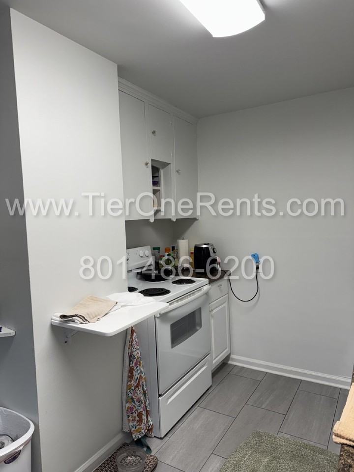 2275 E Atkin Ave - Photo 6 of 7