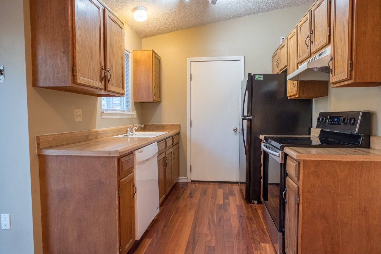 6567 Charter Dr - Photo 7 of 27