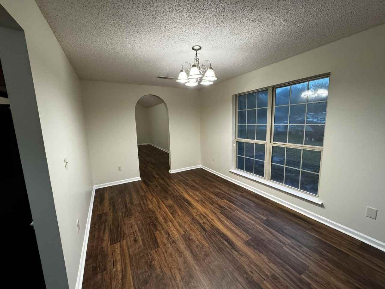 147 Wayfair Ln - Photo 5 of 15