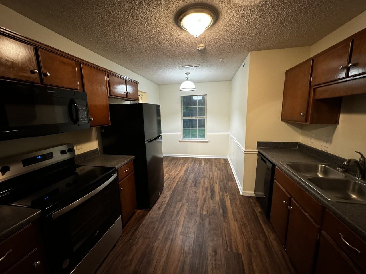 147 Wayfair Ln - Photo 6 of 15