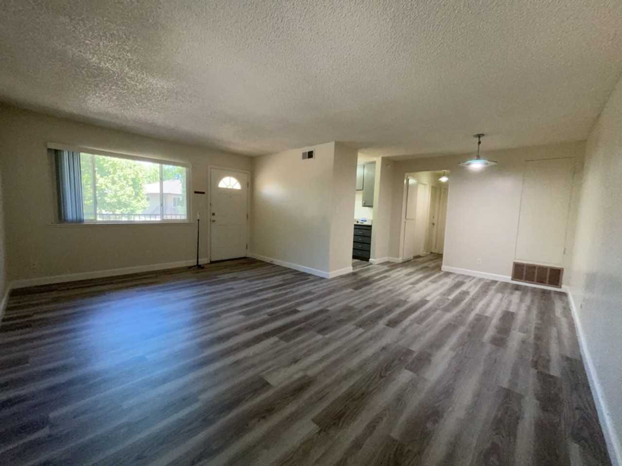 1901 Donner Ave #4 - Photo 2 of 11