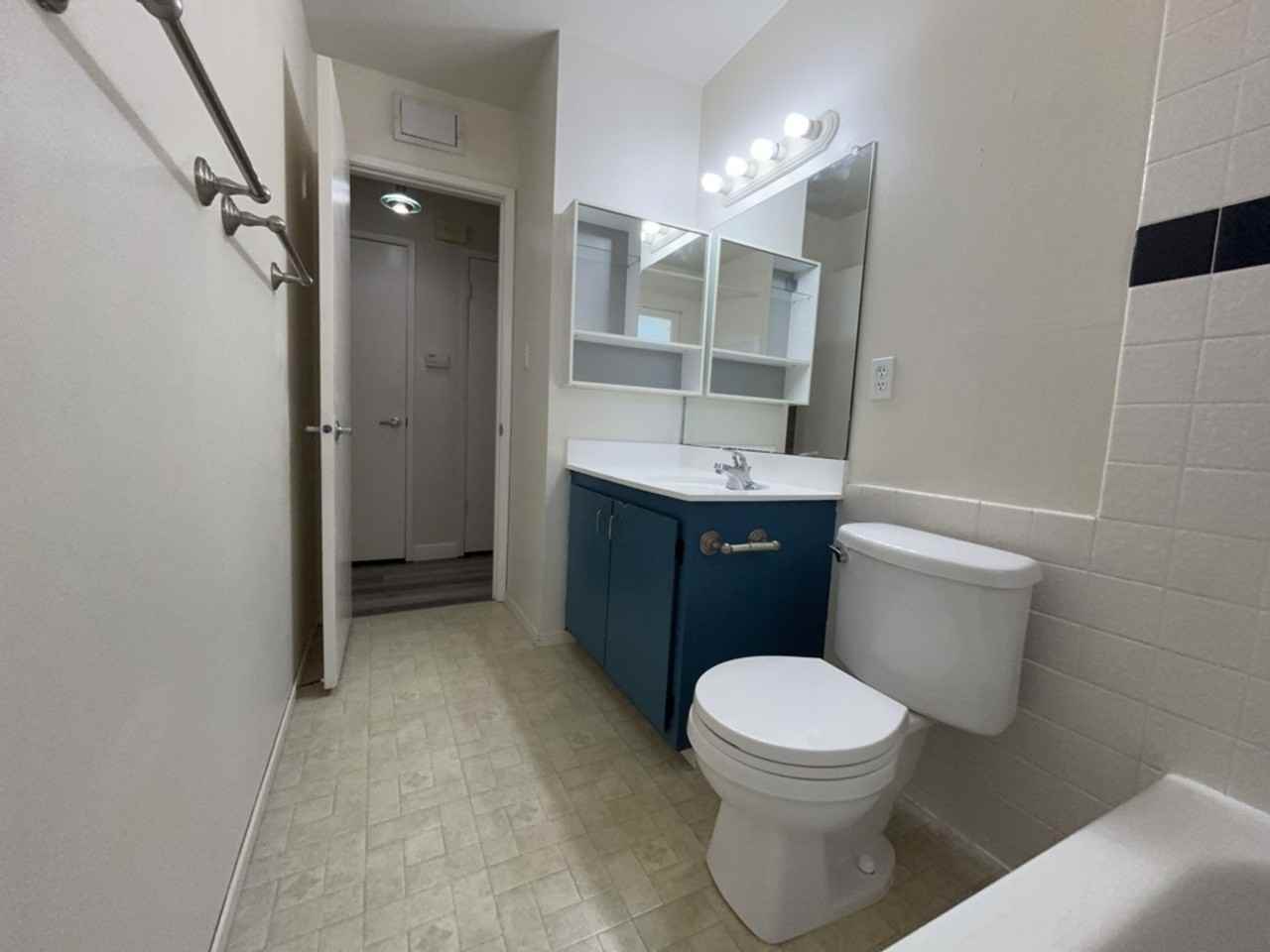 1901 Donner Ave #4 - Photo 7 of 11