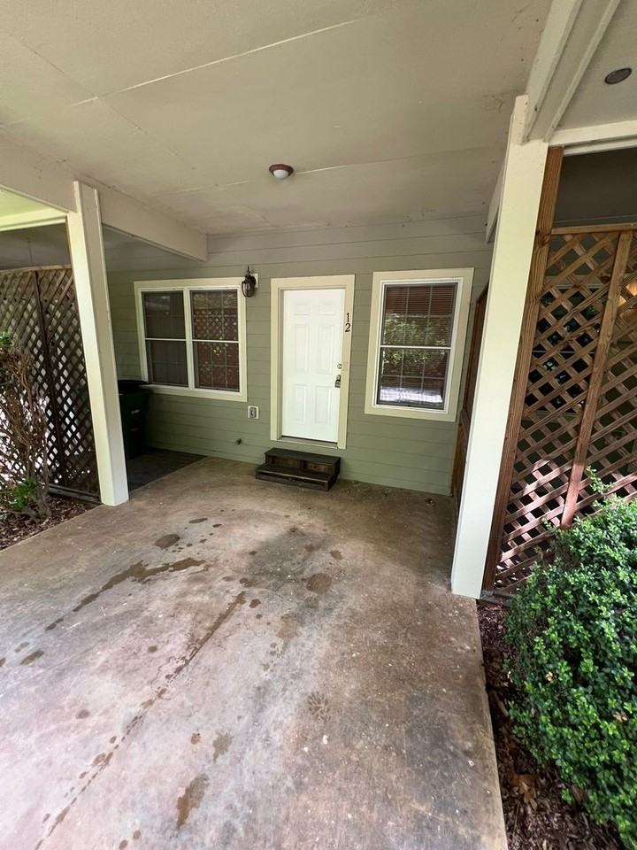 12 Pepperbrush Trl - Photo 6 of 26