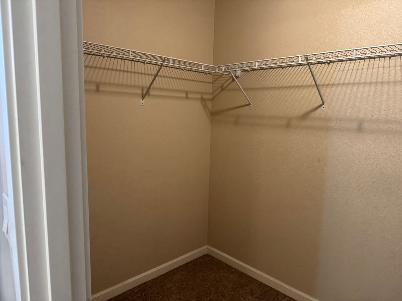 3008 Ne 74th St - Photo 7 of 35