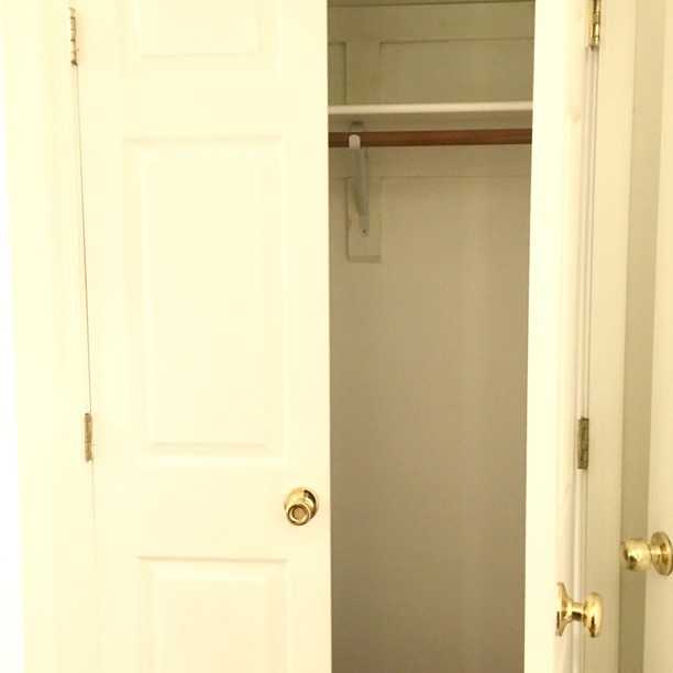 1316 Gates Avenue - Photo 3 of 8