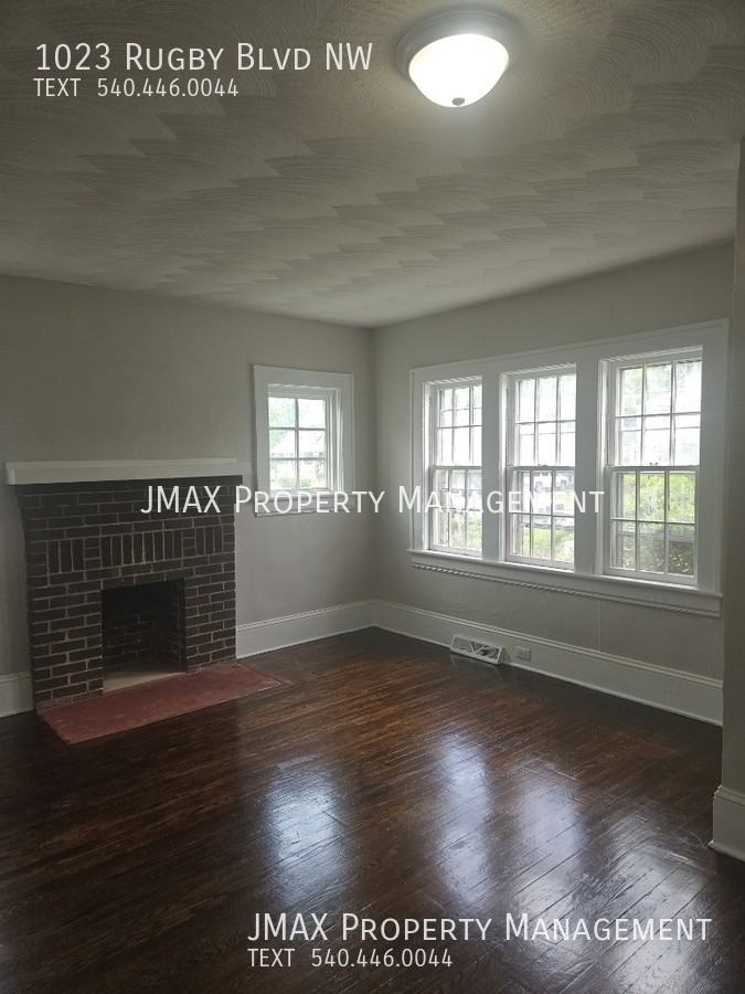 1023 Rugby Blvd Nw - Photo 2 of 20